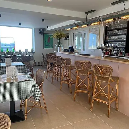 Beau Rivage Hotel-restaurant فندق لوك-سور-مير