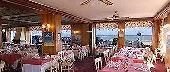 Beau Rivage Hotel-restaurant 2* لوك-سور-مير