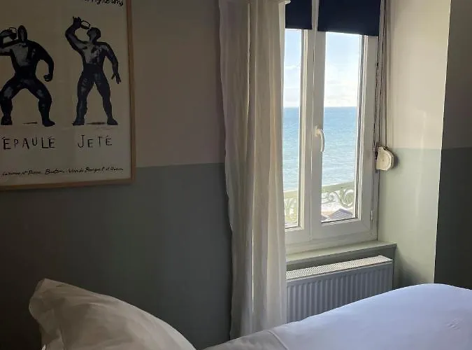 Beau Rivage Hotel-restaurant 2* Luc-sur-Mer