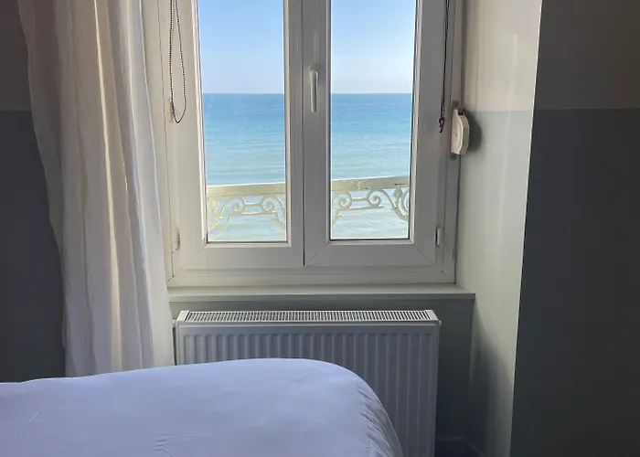 Beau Rivage Hotel-restaurant Luc-sur-Mer